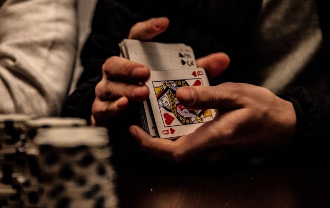 Продвинутые стратегии и техники в покере