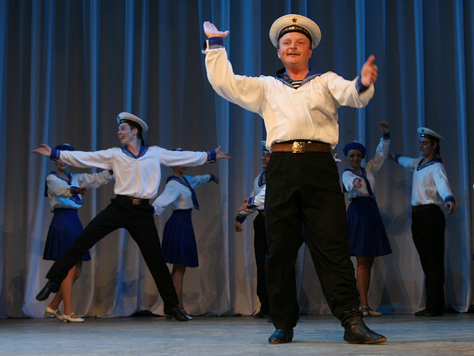 танец Яблочко